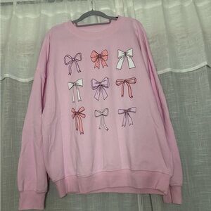 Pink crewneck with Bow Accents